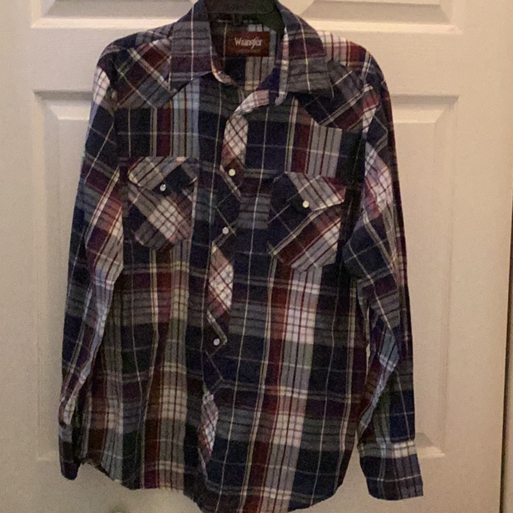 🤠Wrangler Ranchwear Pearl Snap button Up~Size Large Fun to Wear ~Western~Shirt🤠